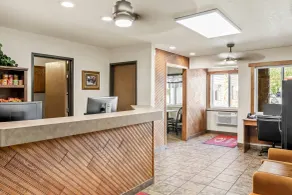 Econo Lodge, Downtown Custer Near Custer State Park and Mt Rushmore - Hall