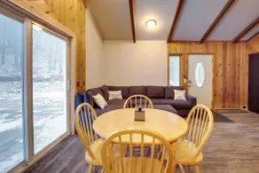 Iron River Condo w/ Gas Grill Near Skiing + Hiking - Interiør
