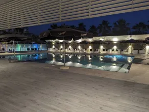 Royaume Hotel Aeroport - Piscine