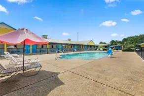 America's Best Value Inn and Suites - Pool