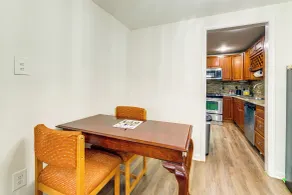 3 Mi to Dulles Airport: D.c. Area Townhome - Interior