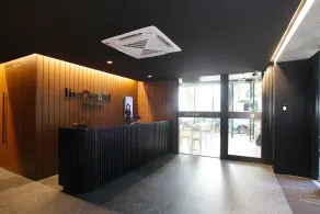 "Tu Hogar Temporal en la Ciudad: Departamento Cómodo y Centrico" - Lobby