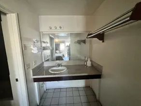 Casa Blanca Hotel - Cypress, Buena Park - Salle de bain