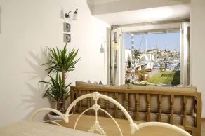Cesme Marina Konukevi - Habitación