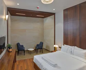 0484 Aero Lounge-Terminal 2 Cochin Airport Hotel - Room