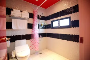 The Tiles Garden Yilan B&B - Bathroom