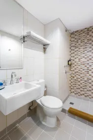Amaris Hotel La Codefin - Kemang - Bathroom