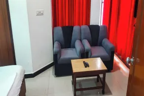 Hotel Champion Inn near Yeswantpur Junction Railway Station - Rom