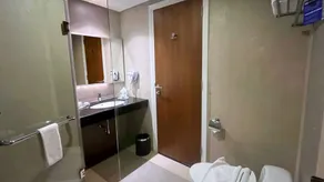 Avenzel Hotel & Convention Cibubur - Salle de bain