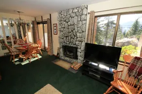 Baita rustica di montagna nel bosco! Amerai questo accogliente condominio a Mammoth! - Camera