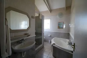 Baywatch Guest House - Badeværelse