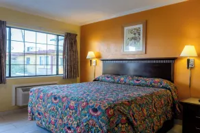 Kings Rest Motel - Room