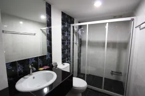 Shamrock Guest House - Bathroom