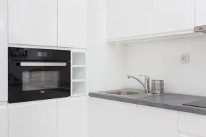 InPoint One Bedroom Apartment with Balcony Self Check-In near Vistula River&Tauron Arena - Cocina privada