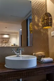 The Nanee - Bhaktapur Durbar Square - Bathroom