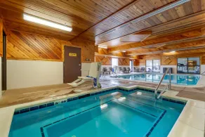 Comfort Suites - Piscine