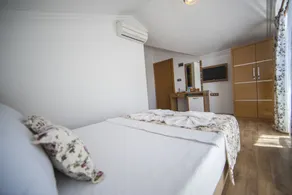 MANDALİN AKYAKA - Room