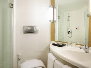 Ibis Bandung Pasteur - Room