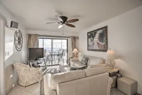 Luxe Beachfront Family Condo w/ Resort Amenities! - Parte interna
