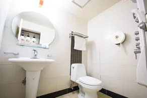 Gangneung Donga Hotel - Baño