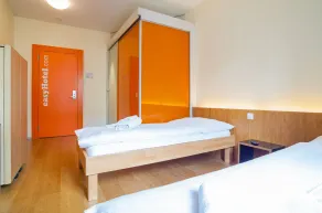 easyHotel Basel - self service and self check-in - Zimmer