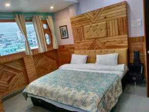 Hotel Pushpanjali - Chambre