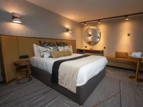 The Royal Toby Hotel - Room