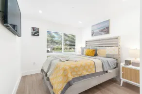 Delila's Chic 3br 2ba with Heated Pool  - Zimmer