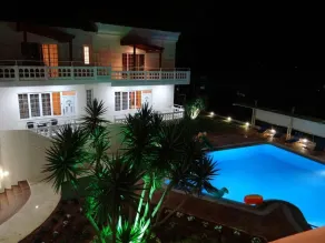 Perla Beach - Piscine