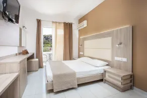 Maroula Studios - Zimmer