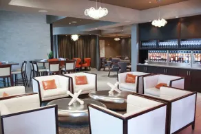 Holiday Inn Hotel & Suites Davenport by IHG - Restaurant