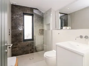 Driftwood - Bathroom