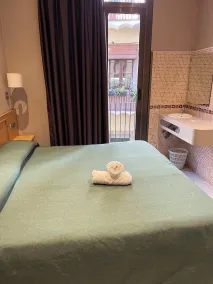 Hostal Nuevo Colón - Chambre
