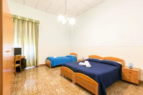 Sisters Hotel - Zimmer