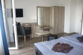 Hotel Zum Halbmond - Room
