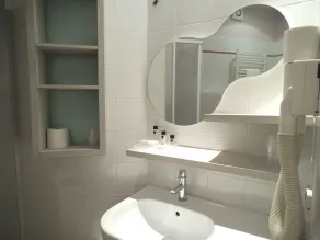Hotel Ariston & Apartments - Badezimmer
