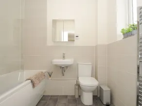 Trewhiddle Retreat - Bathroom