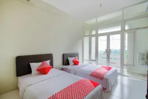 Capital O 3359 Pondok Wisata Jaden Trawas Mojokerto - Chambre