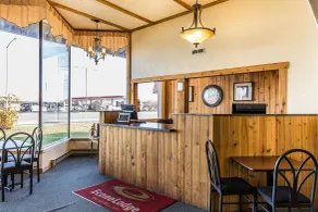 Econo Lodge Inn & Suites Kalispell - Glacier National Park Gateway - Hall