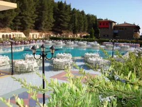 Simantro Resort - Piscine