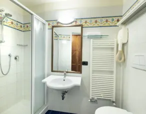 Hotel Bellevue Beach - Badeværelse