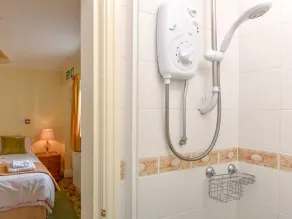 The Warren Guest House - Baño