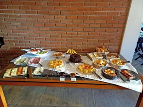 Pousada Casa de Vó - Desayuno estilo bufé