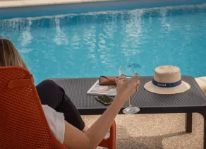 Kyriad Tours Sud - Ballan Mire - Pool