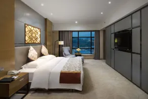 Shaoyang Huatian Hotel - Værelse