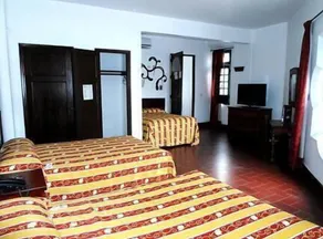 Hotel Colonial - Chambre