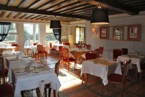 Logis Hôtel Restaurant LE COCHON D'OR - Restaurant