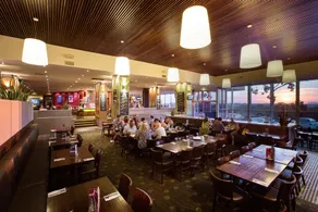 Nightcap at Shoppingtown Hotel - Restaurant