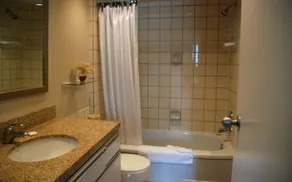 Rosellen Suites at Stanley Park - Salle de bain