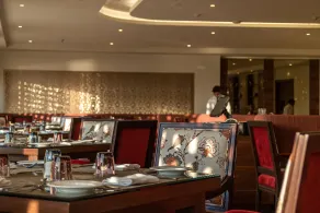 Hawthorn Suites by Wyndham Dwarka - Restaurant